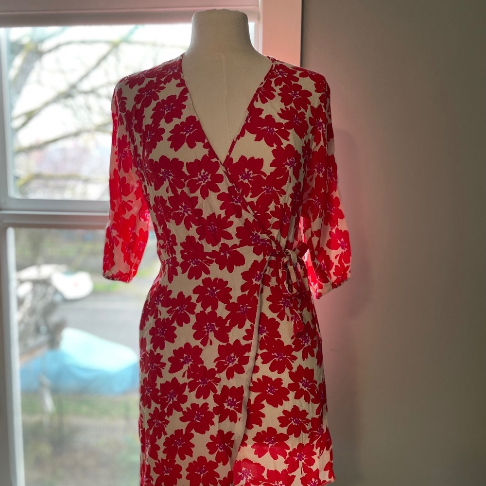 Zara, size 5 (4-6) lipstick red & fuschia flowers